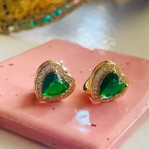 18k Gold Plated Green Heart Earrings NWOT